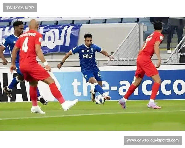 拜仁欧冠战布鲁日赛前训练曝光主力阵容引球迷热议